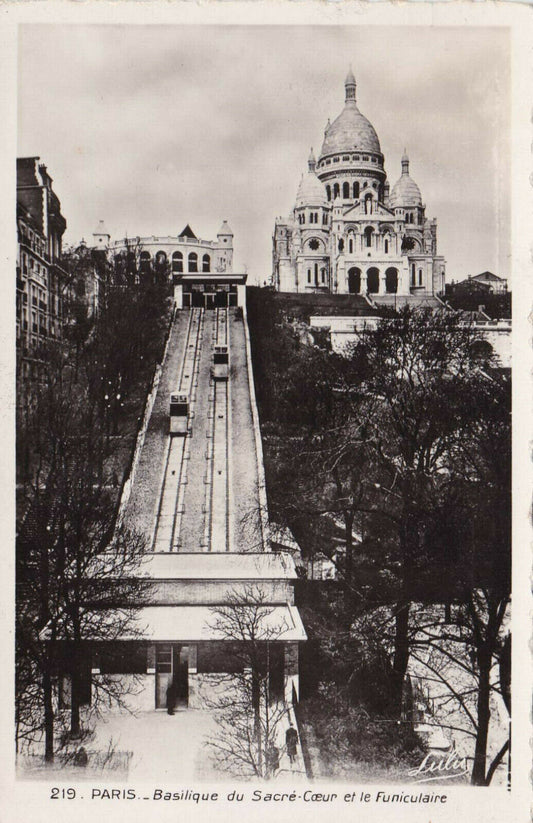 CARTE POSTALE CPSM NOIR & BLANC / PARIS BASILIQUE DU SACRE-COEUR ET FUNICULAIRE