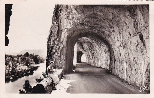 CPSM BLACK AND WHITE POSTCARD / RUOMS THE PARADE AND THE ARDECHE (1953) 
