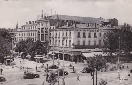 CARTE POSTALE ANCIENNE CPA NOIR ET BLANC / TOULOUSE CARREFOUR ROOSEVELT