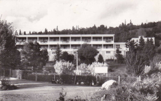 CPSM BLACK AND WHITE POSTCARD / ENVEITG THE SNCF PREVENTORIUM 