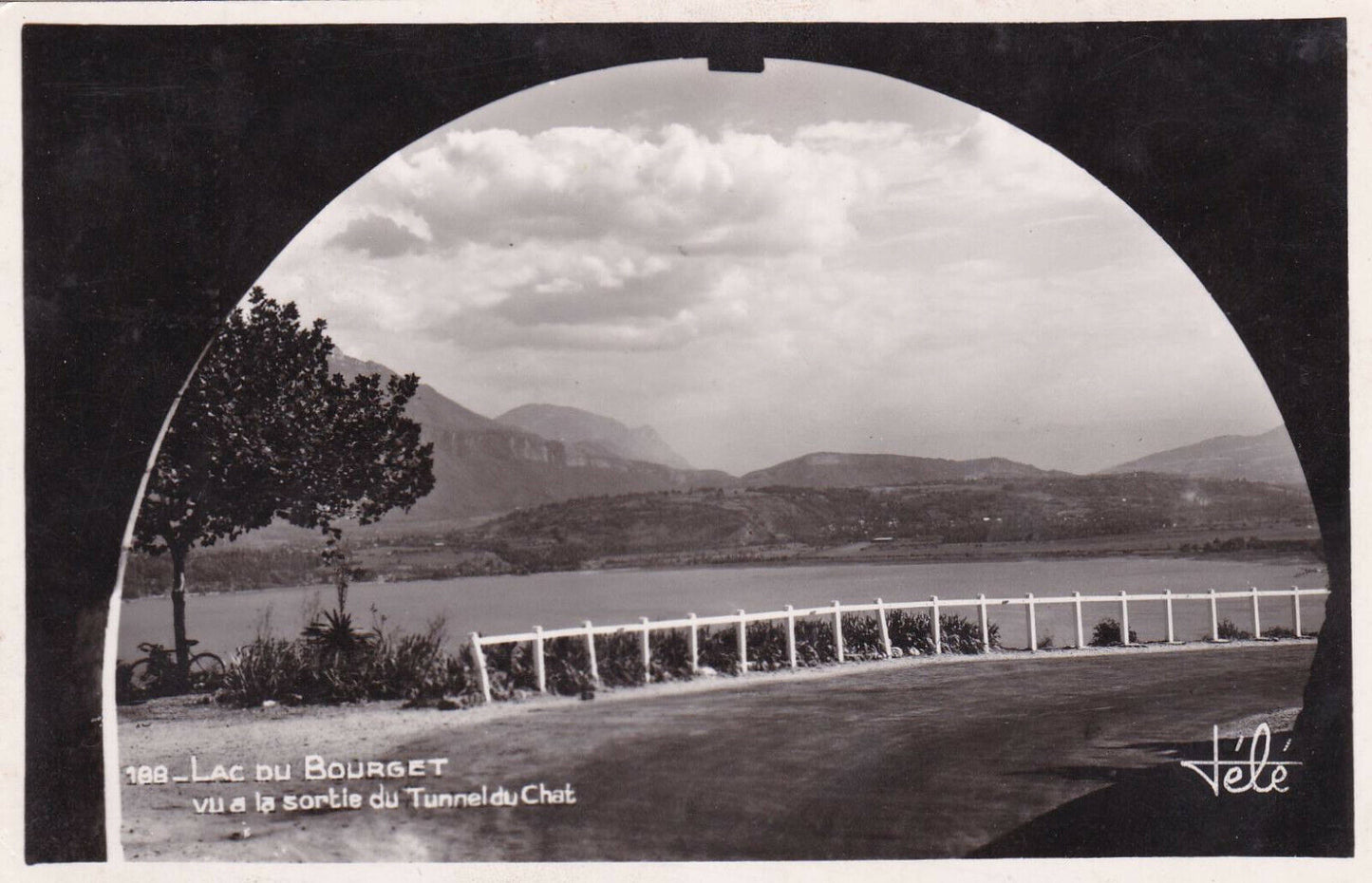 OLD BLACK AND WHITE POSTCARD / LAC DU BOURGET CAT TUNNEL (1951) 