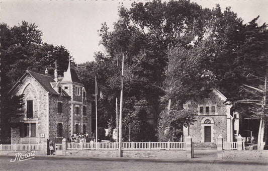 CARTE POSTALE CPSM NOIR & BLANC / SAINTE MARGUERITE-SUR-MER LE CHALET FLEURI