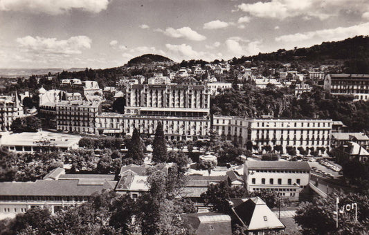 CPSM BLACK AND WHITE POSTCARD / ROYAT LES JARDINS, THE CASINO AND GRAND HOTELS 