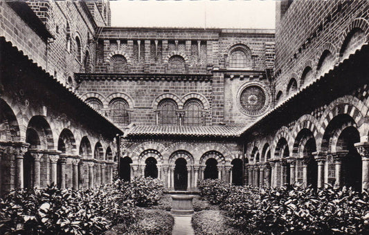 CARTE POSTALE CPSM NOIR ET BLANC / LE PUY LE CLOITRE ROMAN-BYZANTIN CATHEDRALE