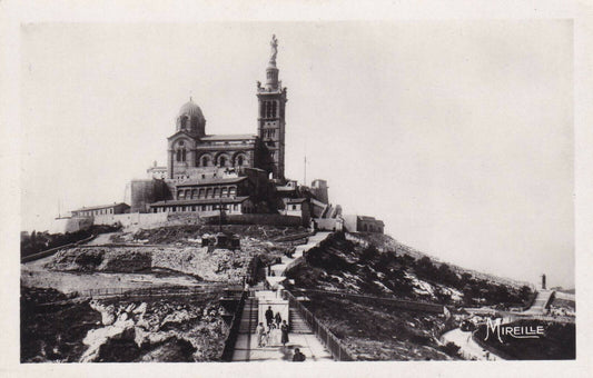 OLD POSTCARD CPA BLACK &amp; WHITE / MARSEILLE NOTRE-DAME DE LA GARDE 