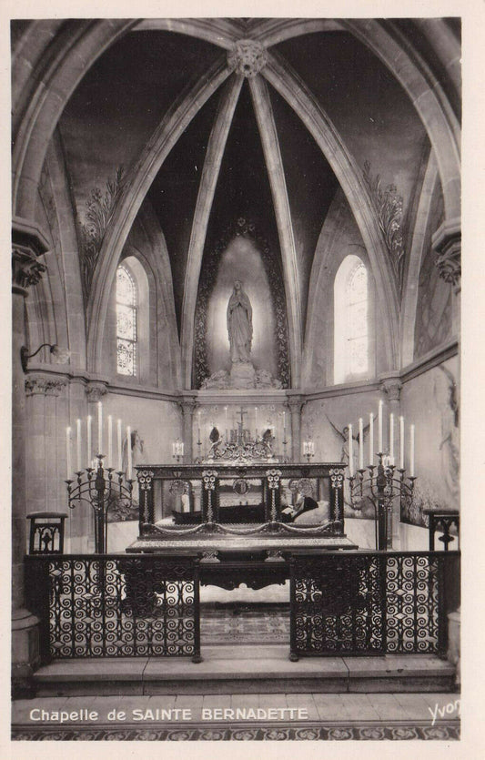 CARTE POSTALE ANCIENNE CPA / COUVENT ST-GILDARD NEVERS CHAPELLE STE-BERNADETTE