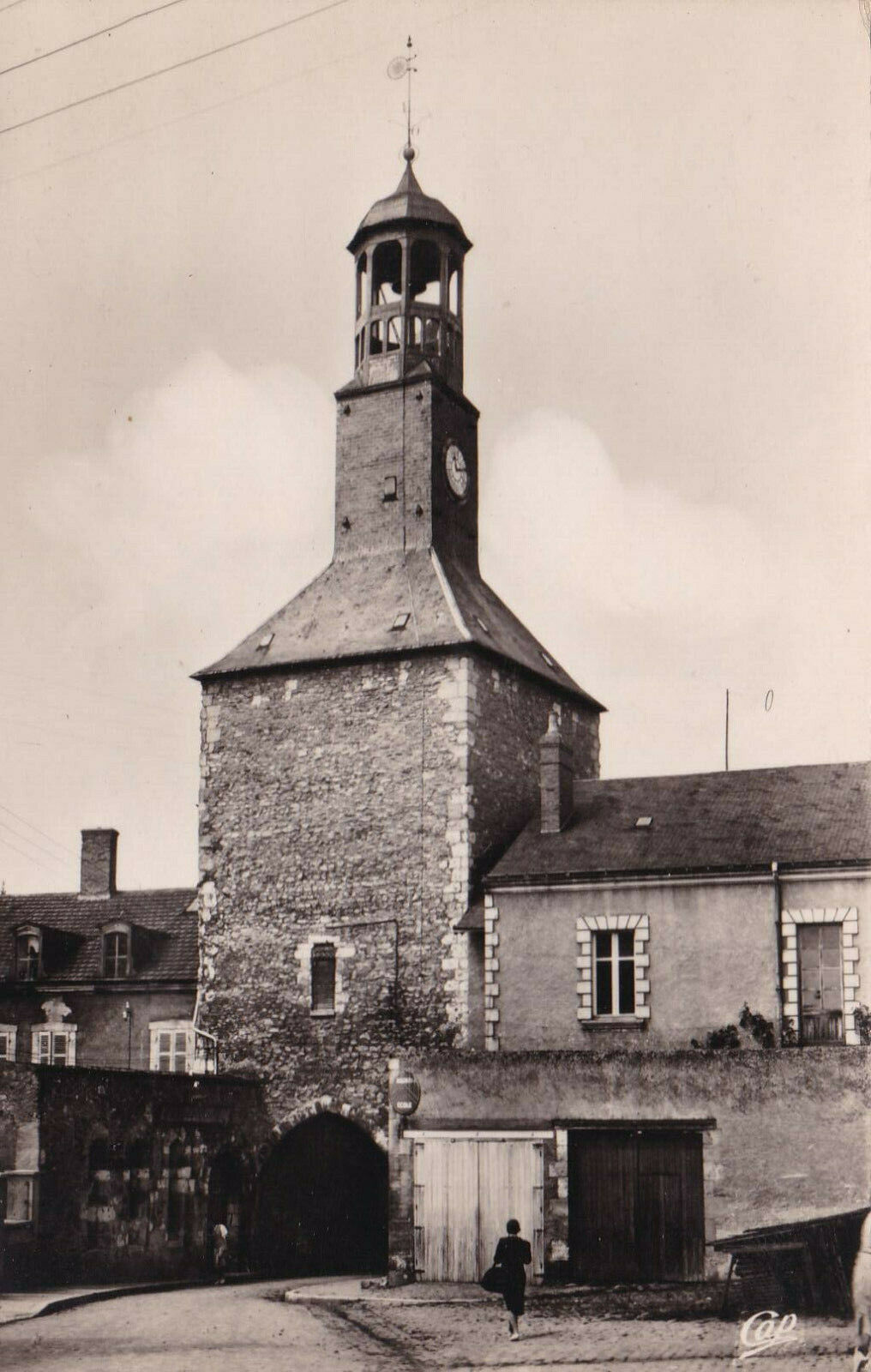 CARTE POSTALE CPSM NOIR & BLANC / VIERZON LE BEFFROI