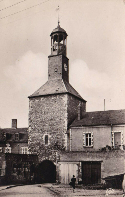 CARTE POSTALE CPSM NOIR & BLANC / VIERZON LE BEFFROI