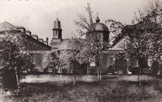 CARTE POSTALE CPSM NOIR & BLANC / LE CARMEL DE LISIEUX (1967)