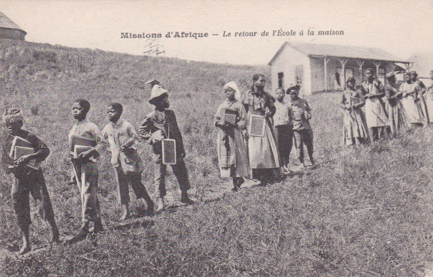 CARTE POSTALE ANCIENNE CPA / MISSIONS D'AFRIQUE LE RETOUR DE L'ECOLE A LA MAISON