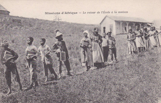 CARTE POSTALE ANCIENNE CPA / MISSIONS D'AFRIQUE LE RETOUR DE L'ECOLE A LA MAISON