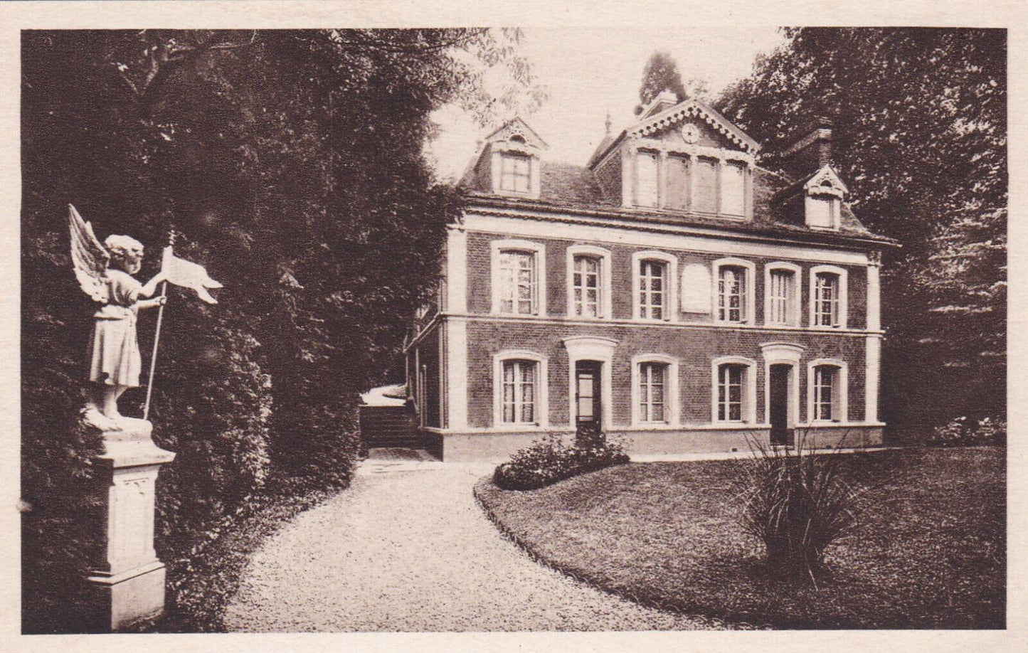 CARTE POSTALE ANCIENNE CPA / LISIEUX LES BUISSONNETS FACADE D'ENTREE