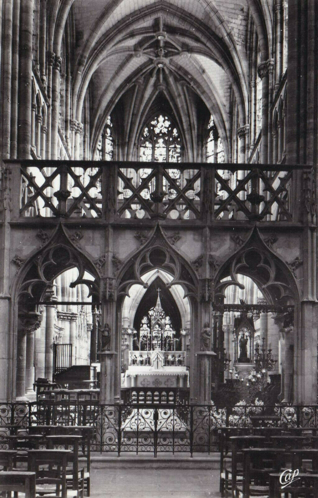 CARTE POSTALE CPSM NOIR & BLANC / L'EPINE BASILIQUE N.-D. DE L'EPINE LE JUBE