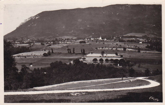 CARTE POSTALE CPSM NOIR & BLANC / MEYRIEUX-TROUET VUE GENERALE