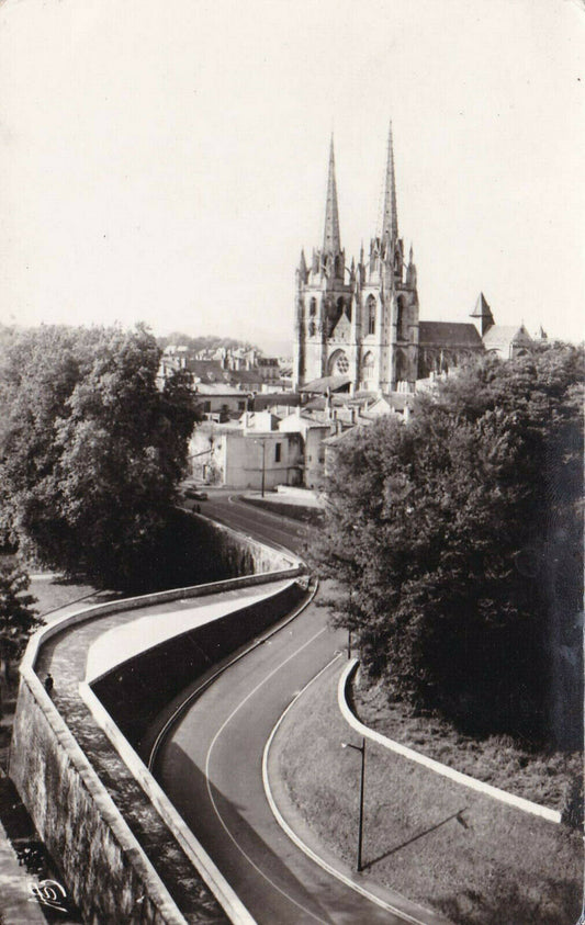CPSM BLACK &amp; WHITE POSTCARD / BAYONNE NEW BOULEVARDS AND CATHEDRAL 