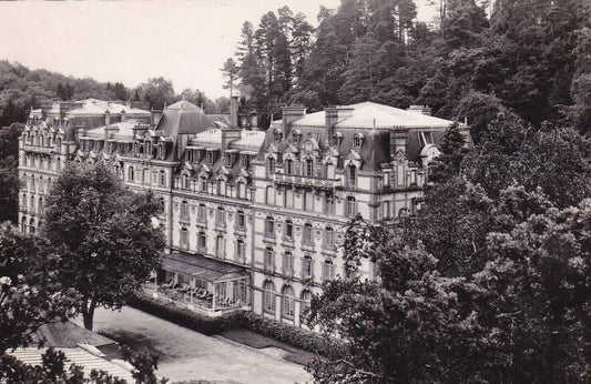 CARTE POSTALE CPSM NOIR & BLANC / BAGNOLES-DE-L'ORNE HOTEL DES THERMES