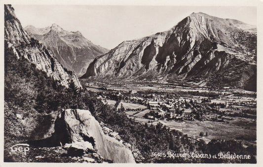 CARTE POSTALE ANCIENNE CPA / BOURG D'OISANS ET BELLEDONNE