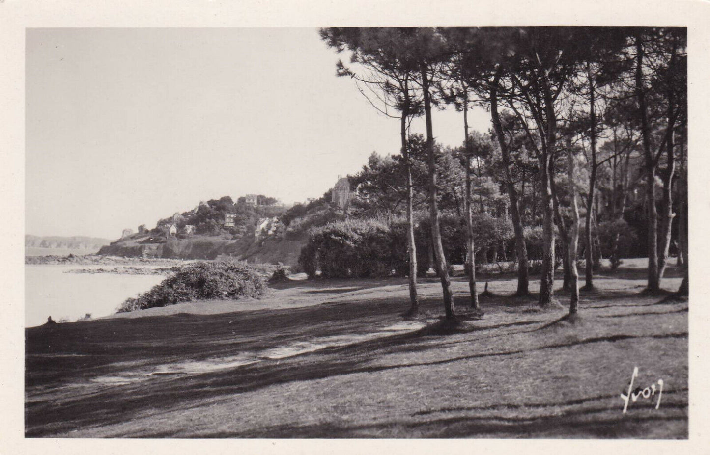 CPSM BLACK &amp; WHITE POSTCARD / PERROS-GUIREC SAPINIERE TRESTRAOU BEACH 