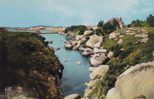 CARTE POSTALE CPSM COULEUR / PLOUMANAC'H VALLEE DES TRAOUIEROS
