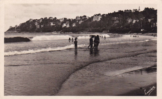 CPSM BLACK &amp; WHITE POSTCARD / PERROS-GUIREC TRESTRAOU BEACH VILLAS 
