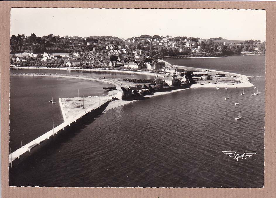 CPSM BLACK &amp; WHITE POSTCARD / PERROS-GUIREC THE LINKIN AND THE ARCADES 