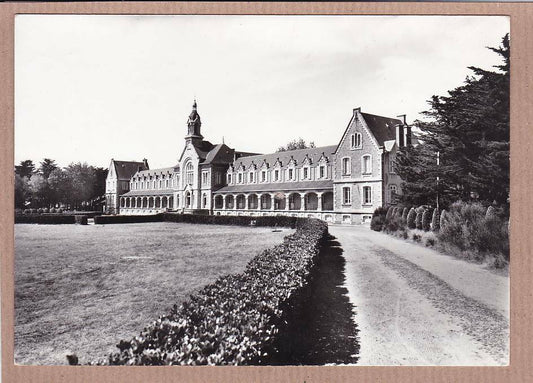CARTE POSTALE CPSM NOIR & BLANC / CENTRE MEDICAL HELIO-MARIN PEN BRON LE CROISIC
