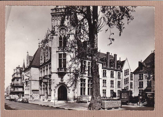 CARTE POSTALE CPSM NOIR & BLANC / BOURGES L'HOTEL DES POSTES