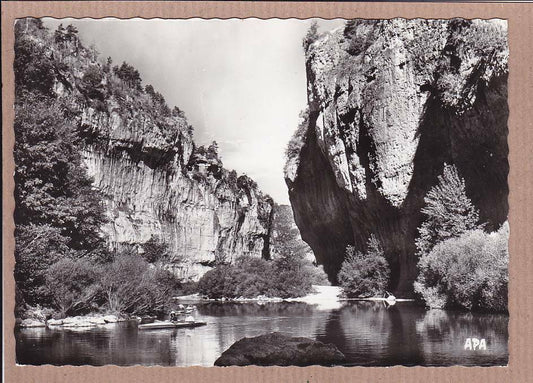 CARTE POSTALE CPSM NOIR & BLANC / GORGES DU TARN LES DETROITS (1966)