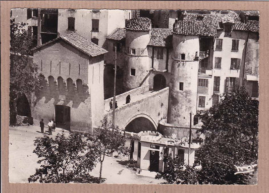 CPSM BLACK &amp; WHITE POSTCARD / ENTREVAUX THE DRAWBRIDGE 