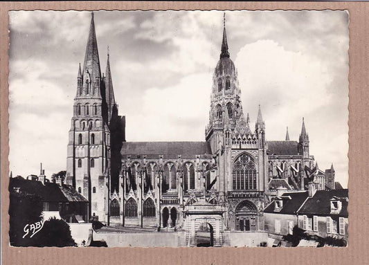 CPSM BLACK &amp; WHITE POSTCARD / BAYEUX CATHEDRAL NOTRE-DAME GOTHIC STYLE 