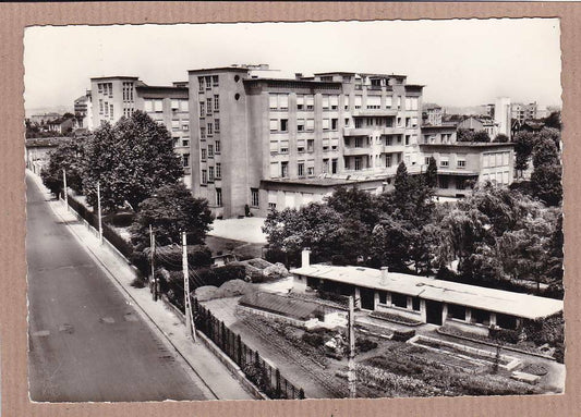 CPSM BLACK &amp; WHITE POSTCARD / LYON NURSING SCHOOL (1971) 