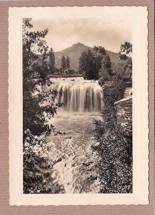 CARTE POSTALE CPSM NOIR & BLANC / CASCADE DE SAILLANT SAINT-NECTAIRE MUROL