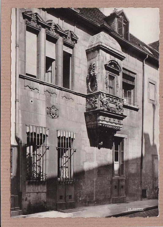 CARTE POSTALE CPSM NOIR & BLANC / DIJON ECHAUGUETTE RUE VANNERIE
