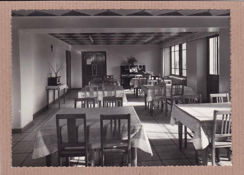 CARTE POSTALE CPSM NOIR & BLANC / MAISON DE REPOS LES SAPINS LEVIER DOUBS