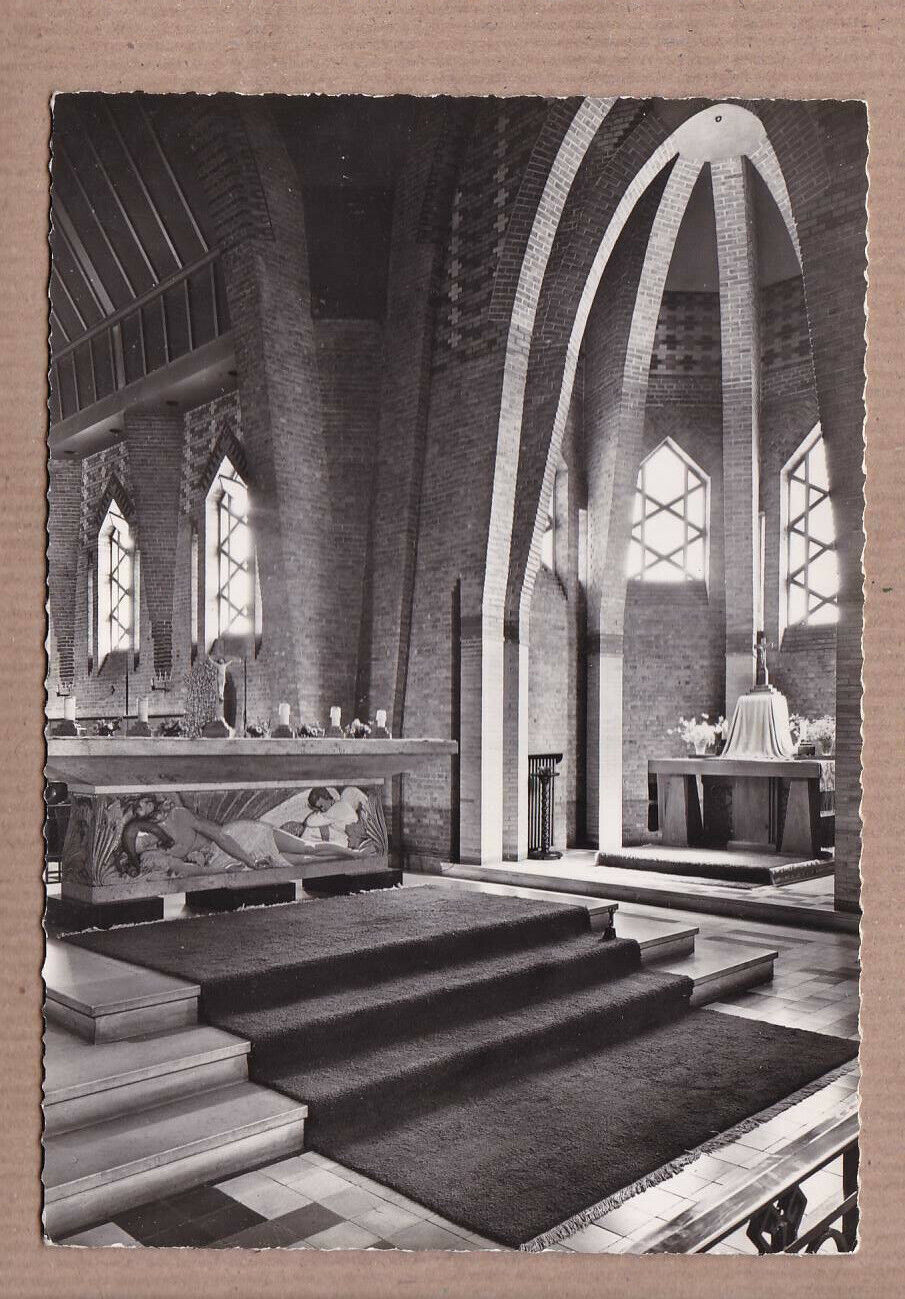 CARTE POSTALE CPSM NOIR & BLANC / VANVES PRIEURE SAINTE-BATHILDE CHAPELLE