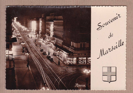 CARTE POSTALE CPSM NOIR & BLANC / SOUVENIR DE MARSEILLE