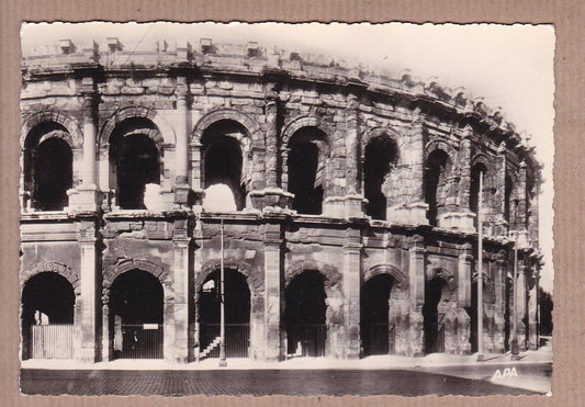 CPSM BLACK &amp; WHITE POSTCARD / NIMES THE ROMAN ARENA WEST COAST GARD 