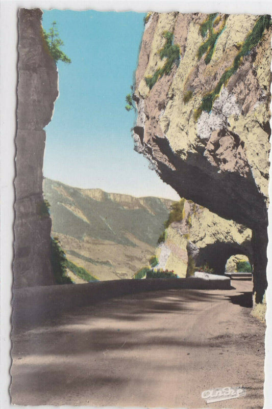 CARTE POSTALE CPSM LE VERCORS LES GRANDS GOULETS LES BELLES ALPES FRANCAISES