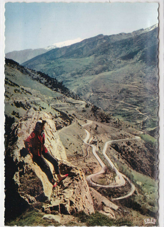 CARTE POSTALE COULEUR CPSM LA CERDAGNE FRANCAISE LES LACETS DE LA ROUTE
