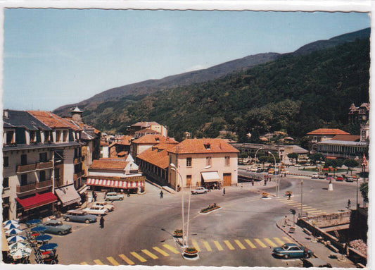 CARTE POSTALE COULEUR CPSM AX-LES-THERMES ARIEGE LA PLACE DU BREILH LE CASINO