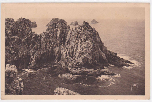 CARTE POSTALE ANCIENNE NOIR & BLANC CPA COTE DE GRANIT LES TAS DE POIS FINISTERE