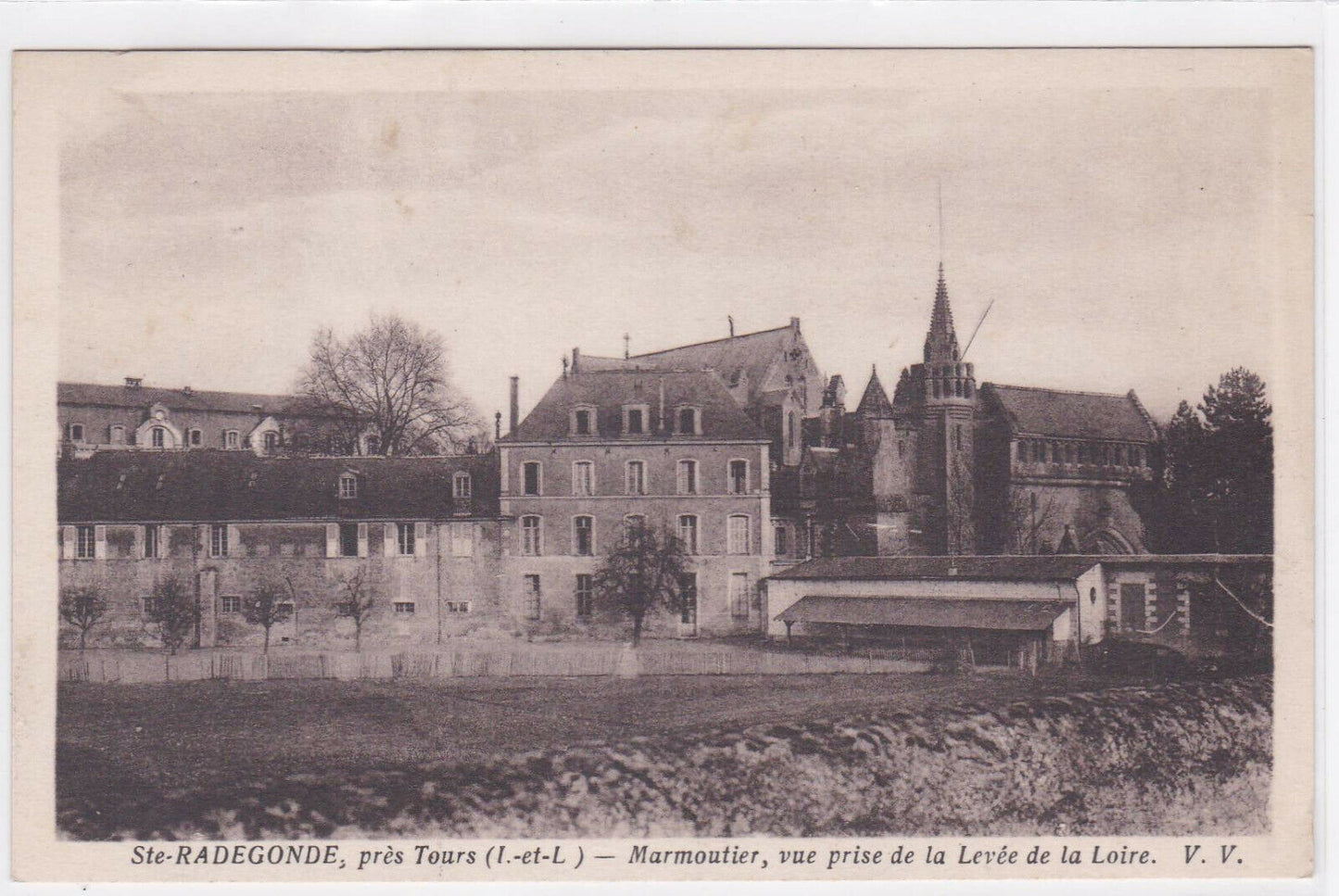 OLD BLACK &amp; WHITE POSTCARD CPA STE-RADEGONDE PRES TOURS MARMOUTIER 