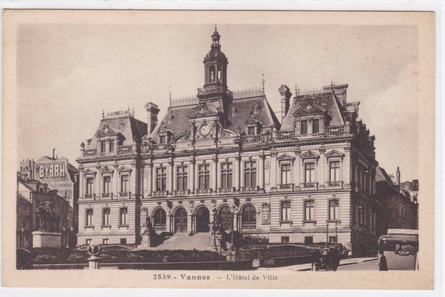 OLD BLACK &amp; WHITE POSTCARD CPA VANNES TOWN HALL BRITTANY 