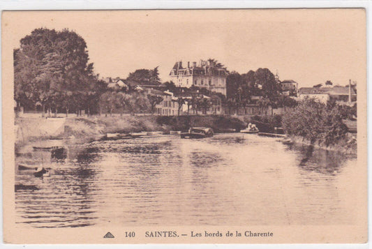 OLD BLACK &amp; WHITE POSTCARD CPA SAINTES LES BORDS DE LA CHARENTE 