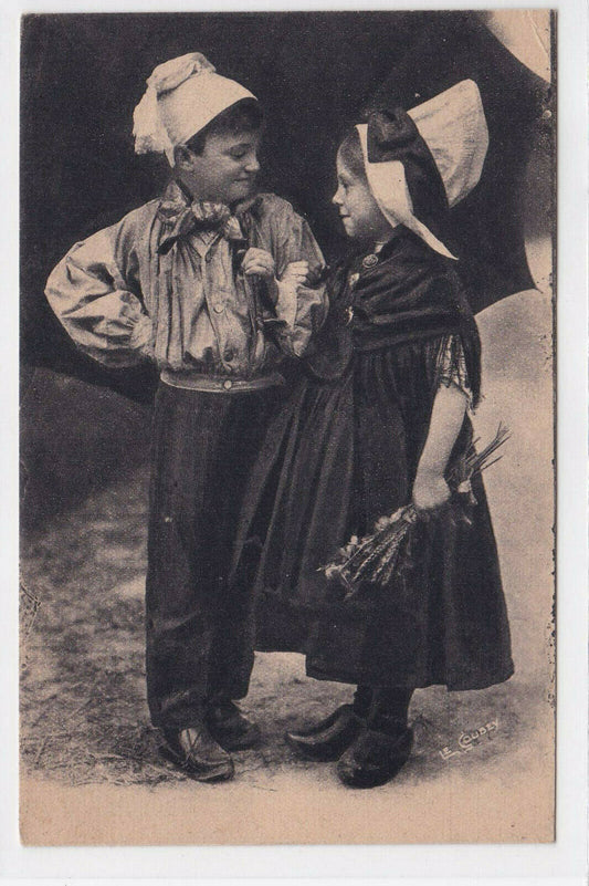 CARTE POSTALE ANCIENNE CPA LA NORMANDIE PITTORESQUE PORTRAIT JEUNES ENFANTS