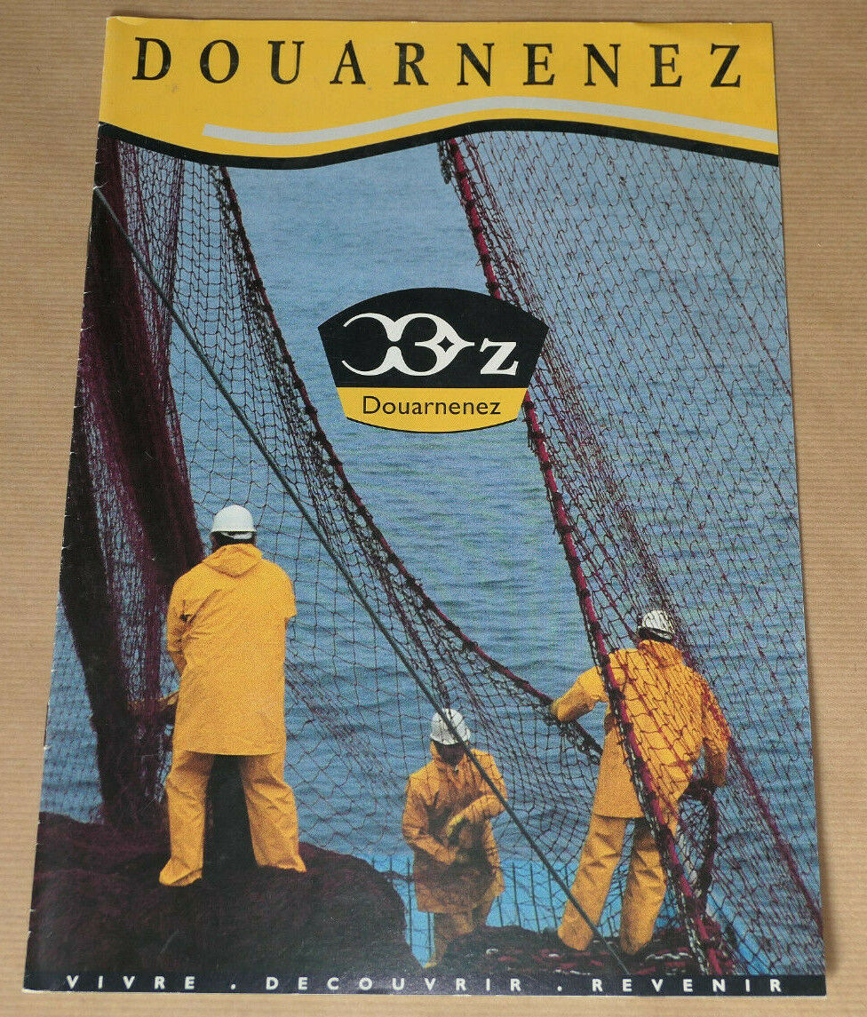 DOUARNENEZ FINISTERE BRETAGNE HISTOIRE FETES LOT DE LIVRES ET DOCUMENTS