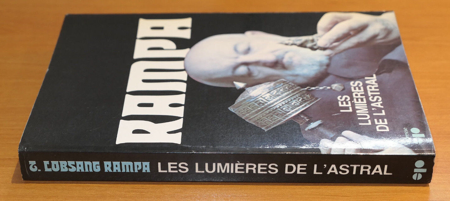 LUBSANG RAMPA / LES LUMIERES DE L'ASTRAL / LA PRESSE 1974