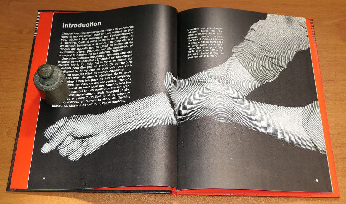 HEROINE / DROGUE TOXICOMANIE DEPENDANCE PHOTOS / EDITIONS GAMMA 1987