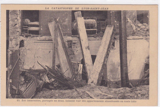 CARTE POSTALE ANCIENNE CPA LA CATASTROPHE DE LYON-SAINT-JEAN IMMEUBLES