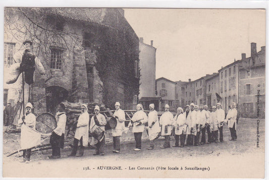 CARTE POSTALE ANCIENNE CPA LES CORNARDS FETE LOCALE A SAUXILLANGES AUVERGNE